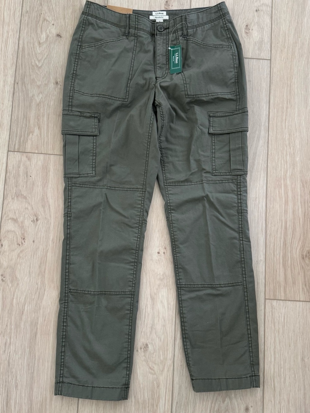L.L.Bean Women’s stretch flannel lined cargo pants dusty olive green New 6 NWT! - Picture 2 of 16